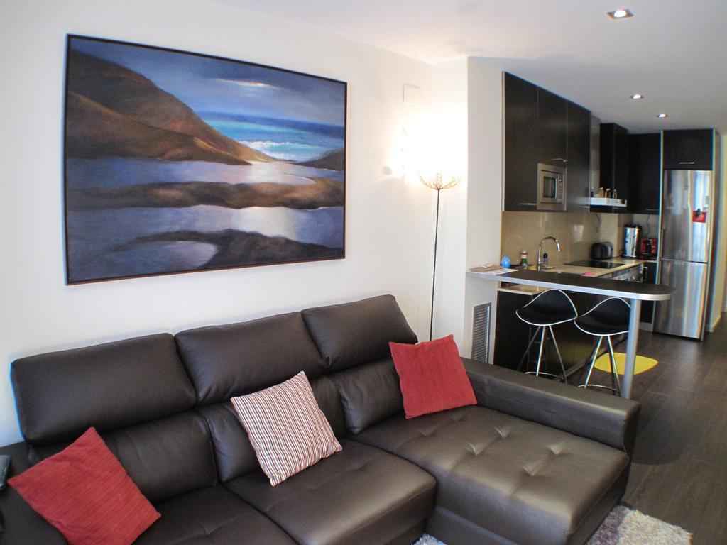 Barcelona4Seasons - Muntaner Apartment Екстериор снимка